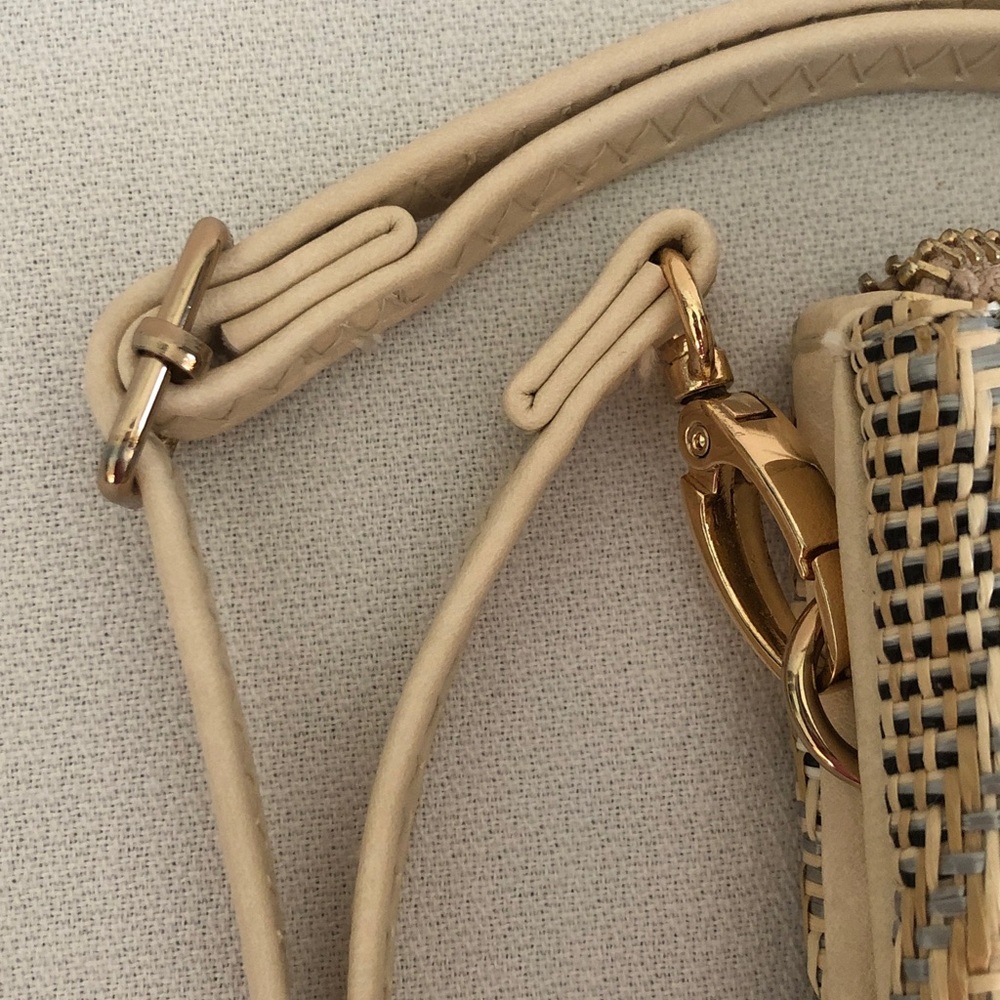 Caroline Hill Woven Crossbody Bag - Picture 4 of 13